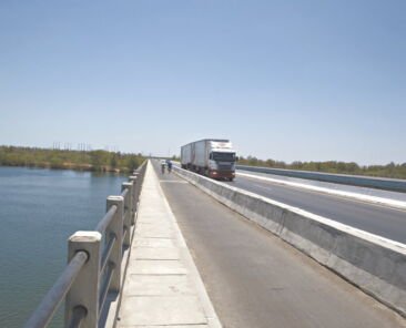 16 de Outubro de 2016 ponte sobre o rio jaguaribe na Br304 na altura da cidade de Aracati Cear· - Regional - 19re0901 - EDUARDO QUEIROZ