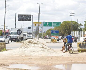 22 DE DEZEMBRO DE 2016 - ANEL VIARIO DE FORTALEZA TRECHO DE MESSEJANA AO MARACANAU - cidade - 24ci0302 - CID BARBOSA
