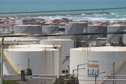 IMAGEM.PORTO.COMBUSTIVEL