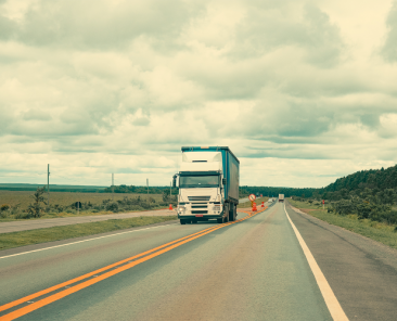 caminhao-estrada