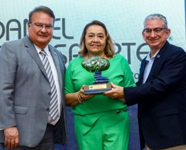 categoria-ouro-inovador-empresa-daniel-tranportes-1